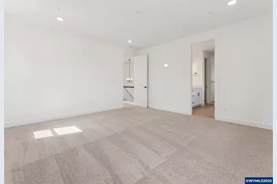 6295 Evangelista St S, Salem, OR 97306 - Photo 13