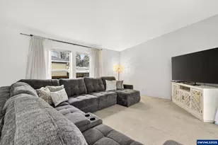 1614 Granite St, Woodburn, OR 97071 - Photo 9