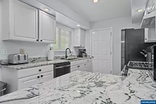 1357 Northern Heights (1359) Lp NE, Keizer, OR 97303 - Photo 3