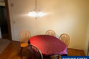 300 SE Lacreole Dr, Dallas, OR 97338 - Photo 7