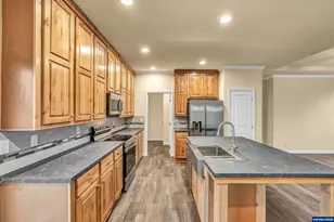 40104 Stayton Scio Rd, Scio, OR 97374 - Photo 11