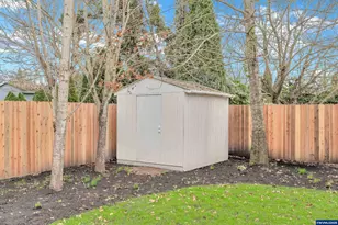 398 21st St, Salem, OR 97301 - Photo 31