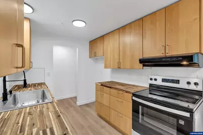 398 21st St, Salem, OR 97301 - Photo 11