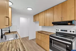 398 21st St, Salem, OR 97301 - Photo 11