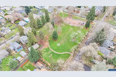 398 21st St, Salem, OR 97301 - Photo 33