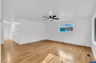 398 21st St, Salem, OR 97301 - Photo 5