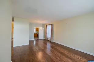 4237 Strawberry Ct NE, Salem, OR 97305 - Photo 7