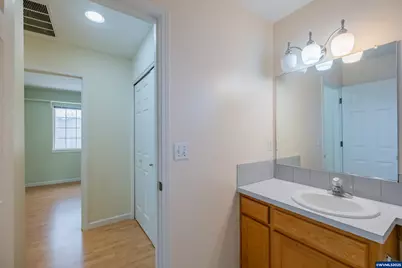 4237 Strawberry Ct NE, Salem, OR 97305 - Photo 23