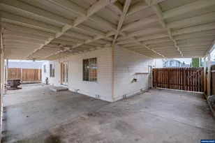 4237 Strawberry Ct NE, Salem, OR 97305 - Photo 39