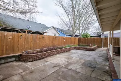 4237 Strawberry Ct NE, Salem, OR 97305 - Photo 47