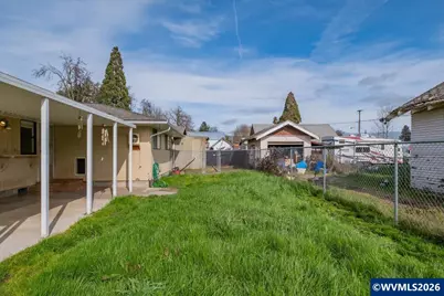 780 W 4th St, Halsey, OR 97348 - Photo 35