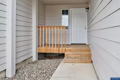 2081 SW Fellows St, McMinnville, OR 97128 - Photo 3