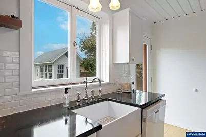 316 S 17th St, Philomath, OR 97370 - Photo 11