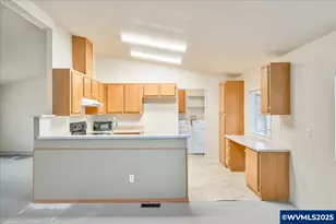 2305 Fisher Rd NE, Salem, OR 97305 - Photo 5