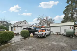 3680 Blossom Dr NE, Salem, OR 97305 - Photo 33