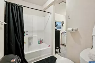 3680 Blossom Dr NE, Salem, OR 97305 - Photo 19