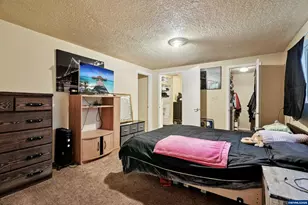 3680 Blossom Dr NE, Salem, OR 97305 - Photo 15