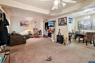 3680 Blossom Dr NE, Salem, OR 97305 - Photo 9