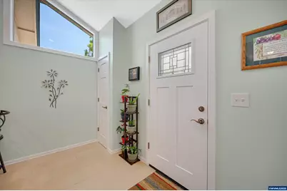 1010 Well St, Silverton, OR 97381 - Photo 7