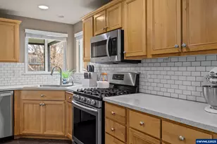 63194 de Haviland St, Bend, OR 97701 - Photo 11