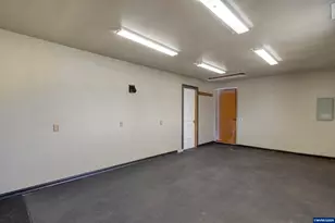 4933 Regal Dr NE, Salem, OR 97301 - Photo 33