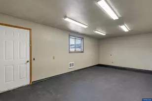 4933 Regal Dr NE, Salem, OR 97301 - Photo 31