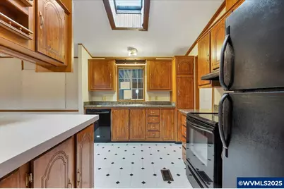 560 NE Cherry Hill Rd, Sheridan, OR 97378 - Photo 11