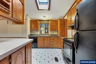 560 NE Cherry Hill Rd, Sheridan, OR 97378 - Photo 11