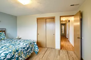 1944 Santiam Dr, Woodburn, OR 97071 - Photo 19