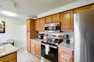 1944 Santiam Dr, Woodburn, OR 97071 - Photo 11