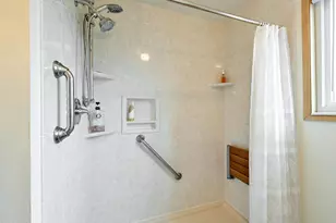 1944 Santiam Dr, Woodburn, OR 97071 - Photo 21