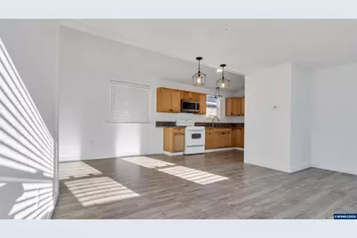 1768 38th Pl NE, Salem, OR 97305 - Photo 7