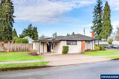 742 Walnut St, Lebanon, OR 97355 - Photo 5