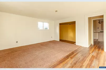 720 W Rose St, Lebanon, OR 97355 - Photo 13