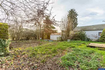 720 W Rose St, Lebanon, OR 97355 - Photo 25