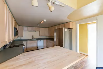 720 W Rose St, Lebanon, OR 97355 - Photo 3