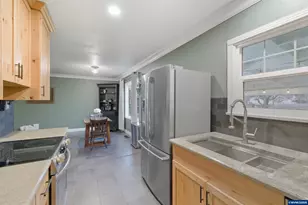 590 Monmouth St, Independence, OR 97351 - Photo 17