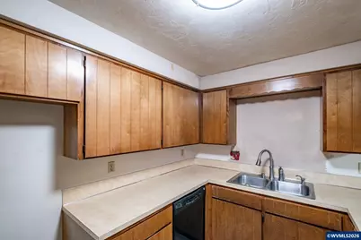 2652 S 11th St, Lebanon, OR 97355 - Photo 9