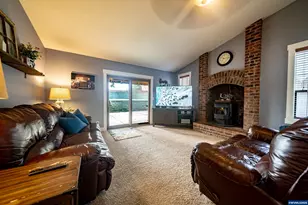 1364 Dawn Dr, Stayton, OR 97383 - Photo 3