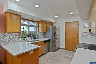 2573 Michael Dr NE, Salem, OR 97305 - Photo 11