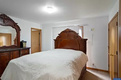 2573 Michael Dr NE, Salem, OR 97305 - Photo 15