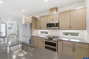 1818 SW 53rd St, Corvallis, OR 97333 - Photo 15