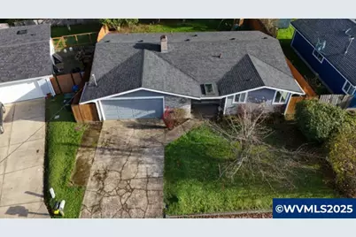 1268 SE 18th St, Toledo, OR 97391 - Photo 3