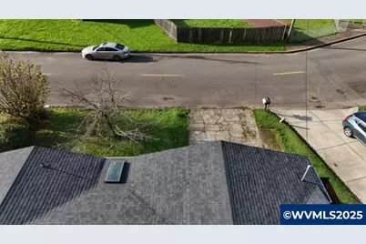 1268 SE 18th St, Toledo, OR 97391 - Photo 5