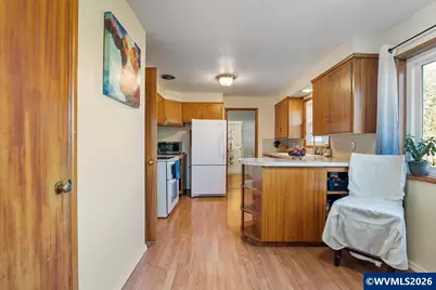 760 Birch St, Sweet Home, OR 97386 - Photo 5