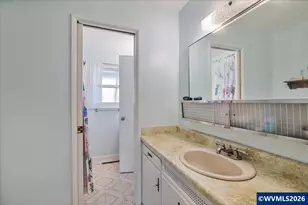 760 Birch St, Sweet Home, OR 97386 - Photo 9