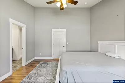 1075 12th St, Sweet Home, OR 97386 - Photo 13