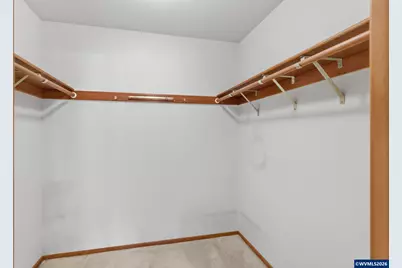 1350 Dogwood Dr, Woodburn, OR 97071 - Photo 15