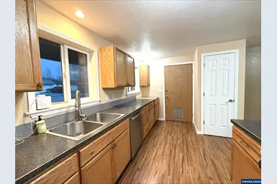 454 NE Elm St, Sheridan, OR 97378 - Photo 11