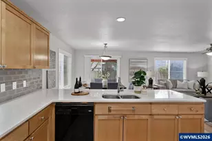 873 SE Bayshore Cir, Corvallis, OR 97333 - Photo 23